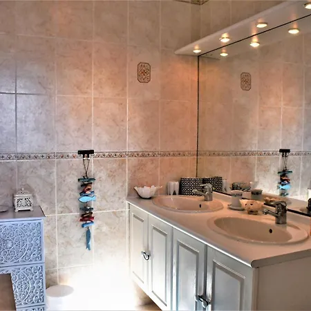Appartement Sur Les Hauteurs De Port-vendres *